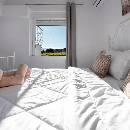 Ikiesnafplio Lägenhet *